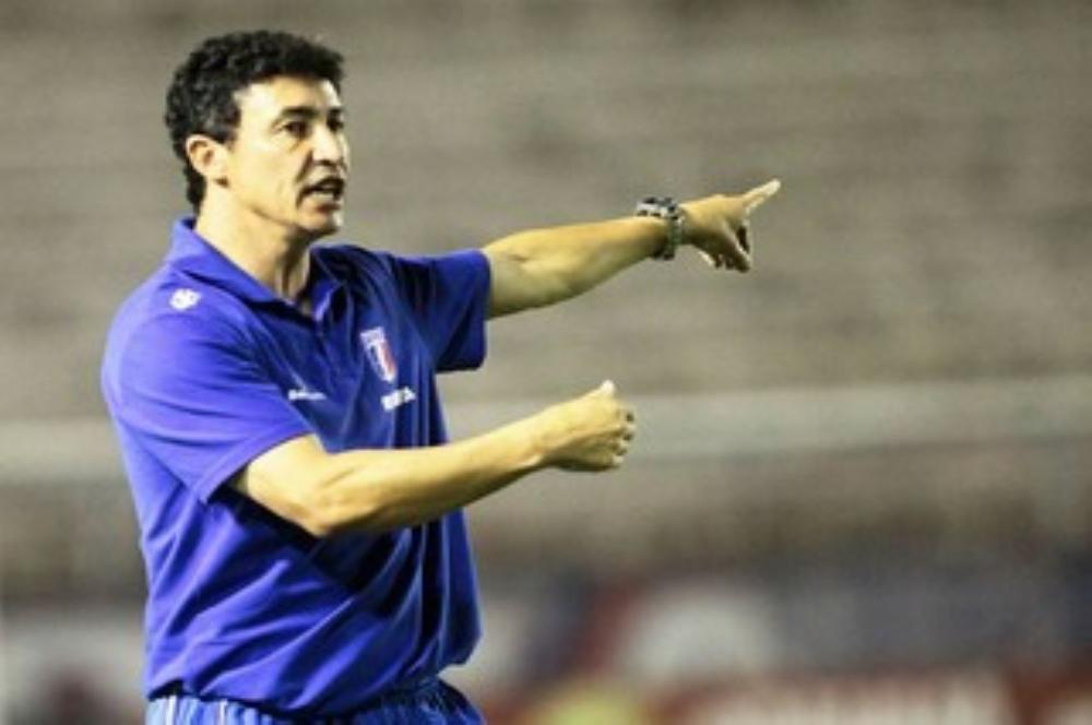 Carmópolis- Vontade de vencer traz confiança ao técnico  Betinho
