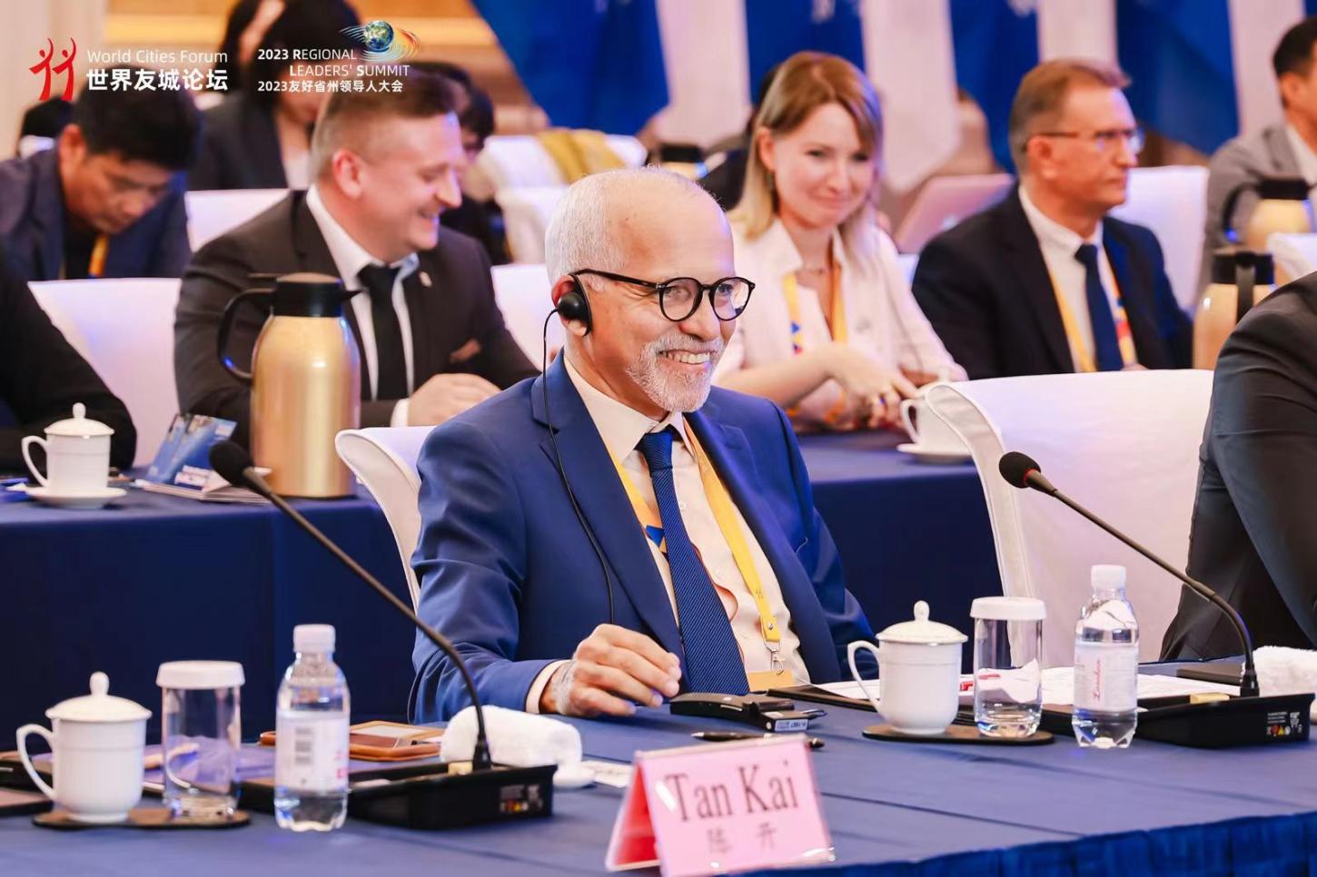 Edvaldo compartilha experiências de Aracaju para o desenvolvimento sustentável em Fórum Mundial de Cidades Irmãs