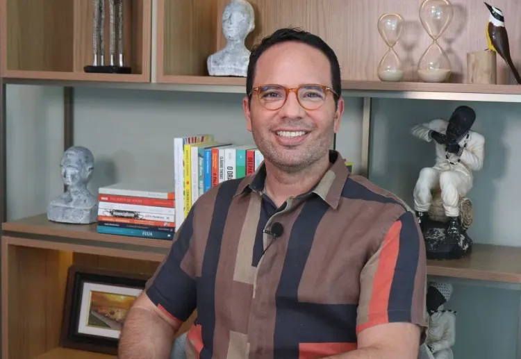 Thyago Avelino lançará novo livro no Museu da Gente Sergipana