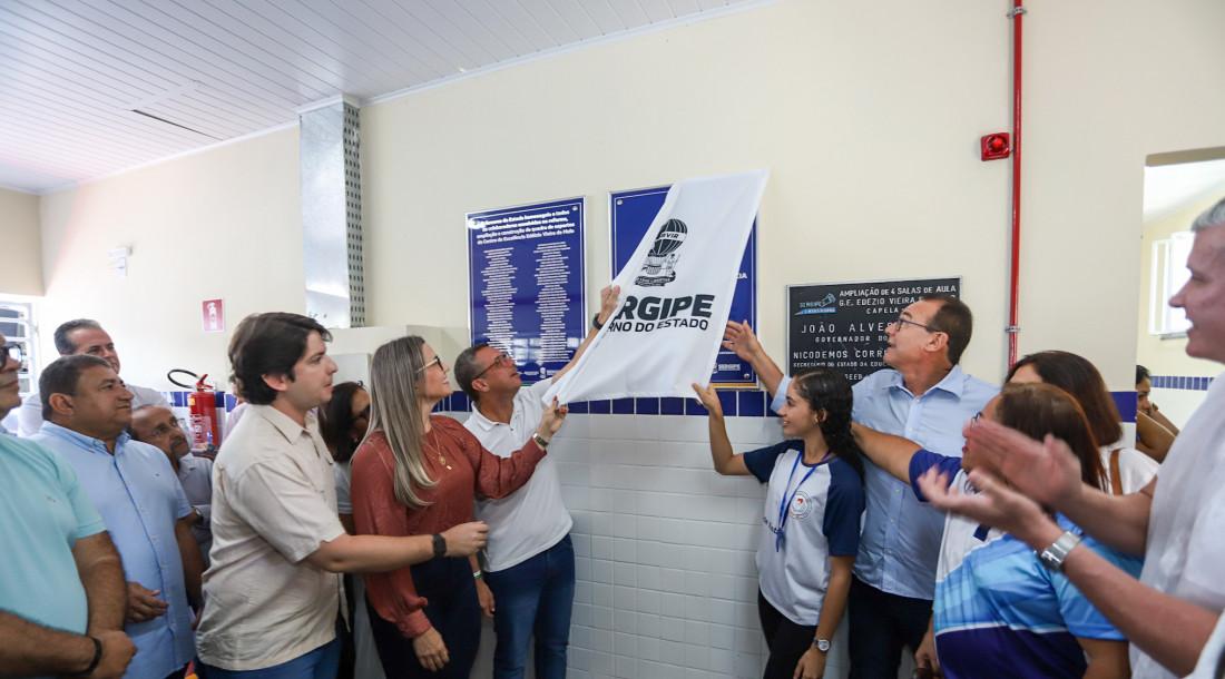 Governador entrega reforma e ampliação de Centro de Excelência em Capela