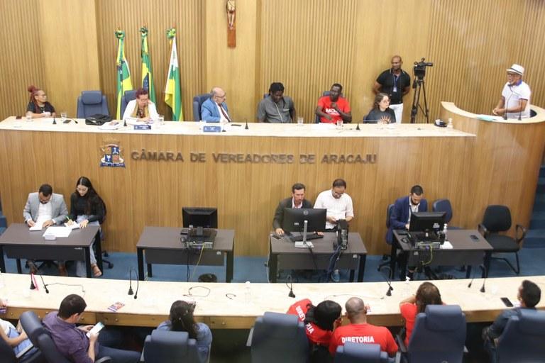Câmara Municipal de Aracaju debate necessidade de concurso público em Audiência Pública
