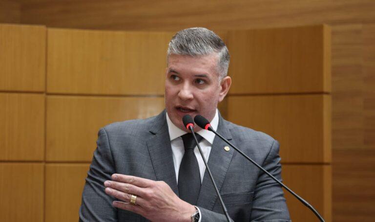 Cristiano Cavalcante justifica viagem de comitiva de Governo à Irlanda