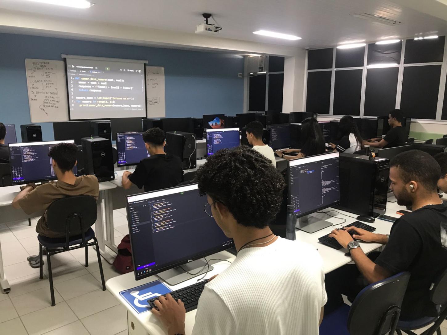 Formações gratuitas fomentam o ecossistema de tecnologia em Sergipe