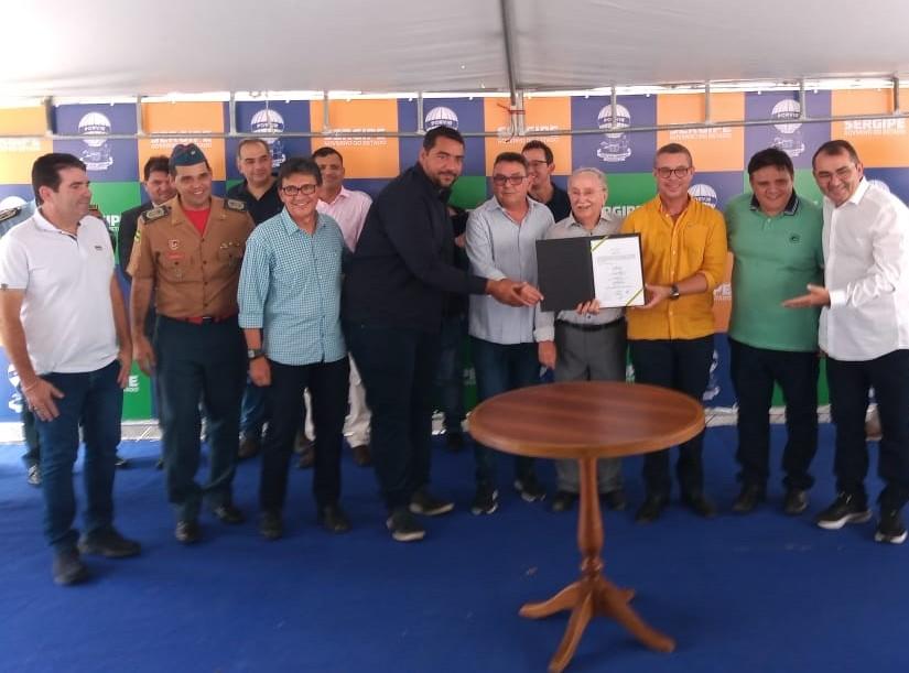 Governador assina ordem de serviço para construção da nova sede do Corpo de Bombeiros em Itabaiana