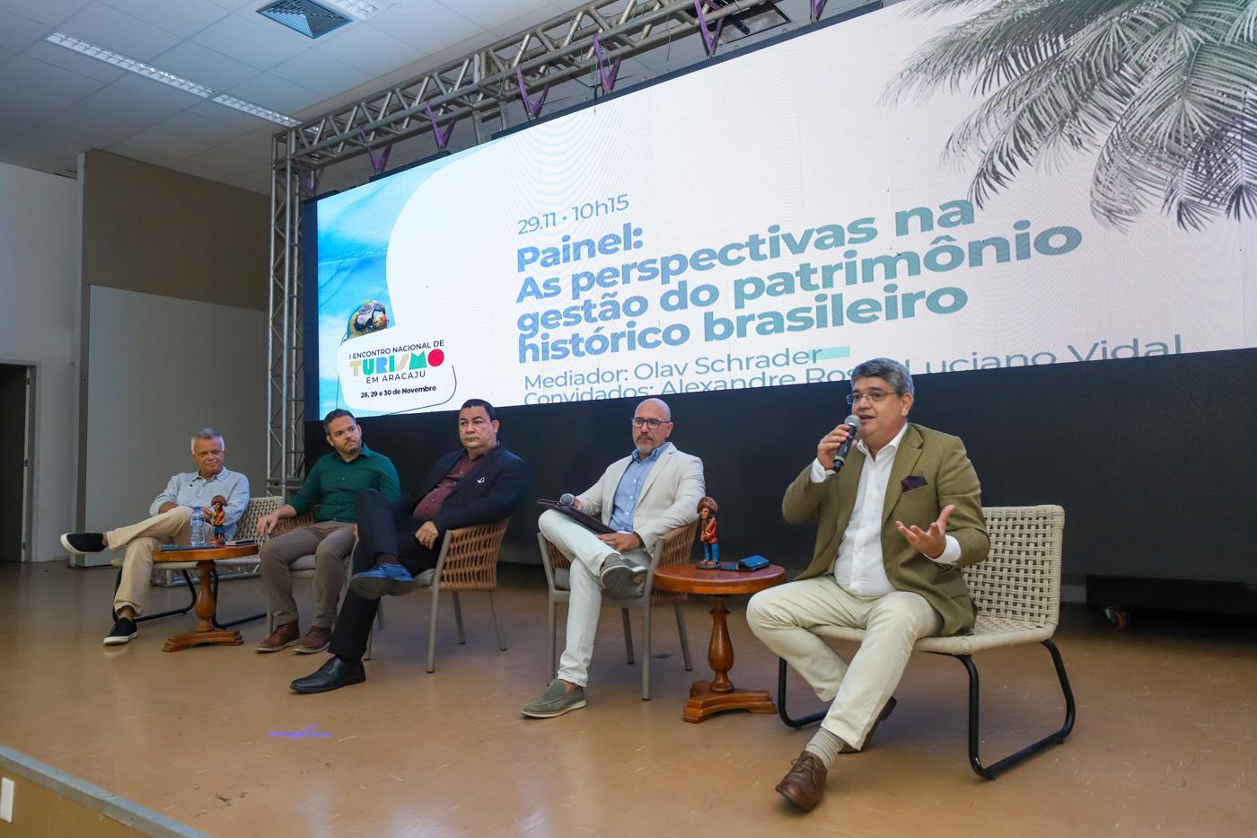 I Encontro Nacional de Turismo em Aracaju traz palestras, debates e painéis