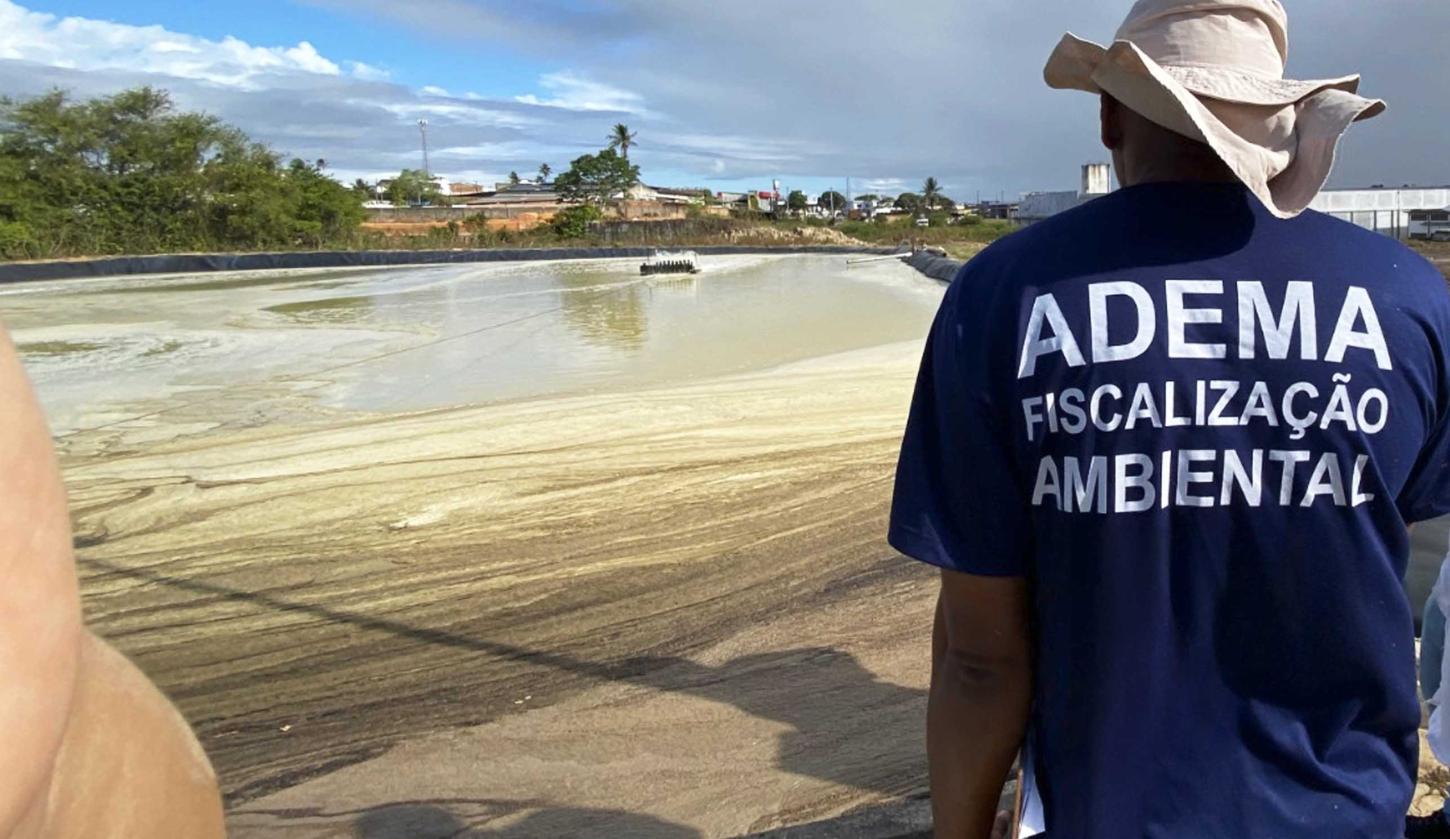 Adema fiscaliza atividade industrial nas imediações do Rio Piauitinga, em Estância