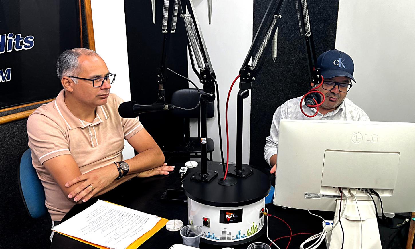 Amaral de Abóboras destaca gestão da Câmara de Salgado na Play Hits FM