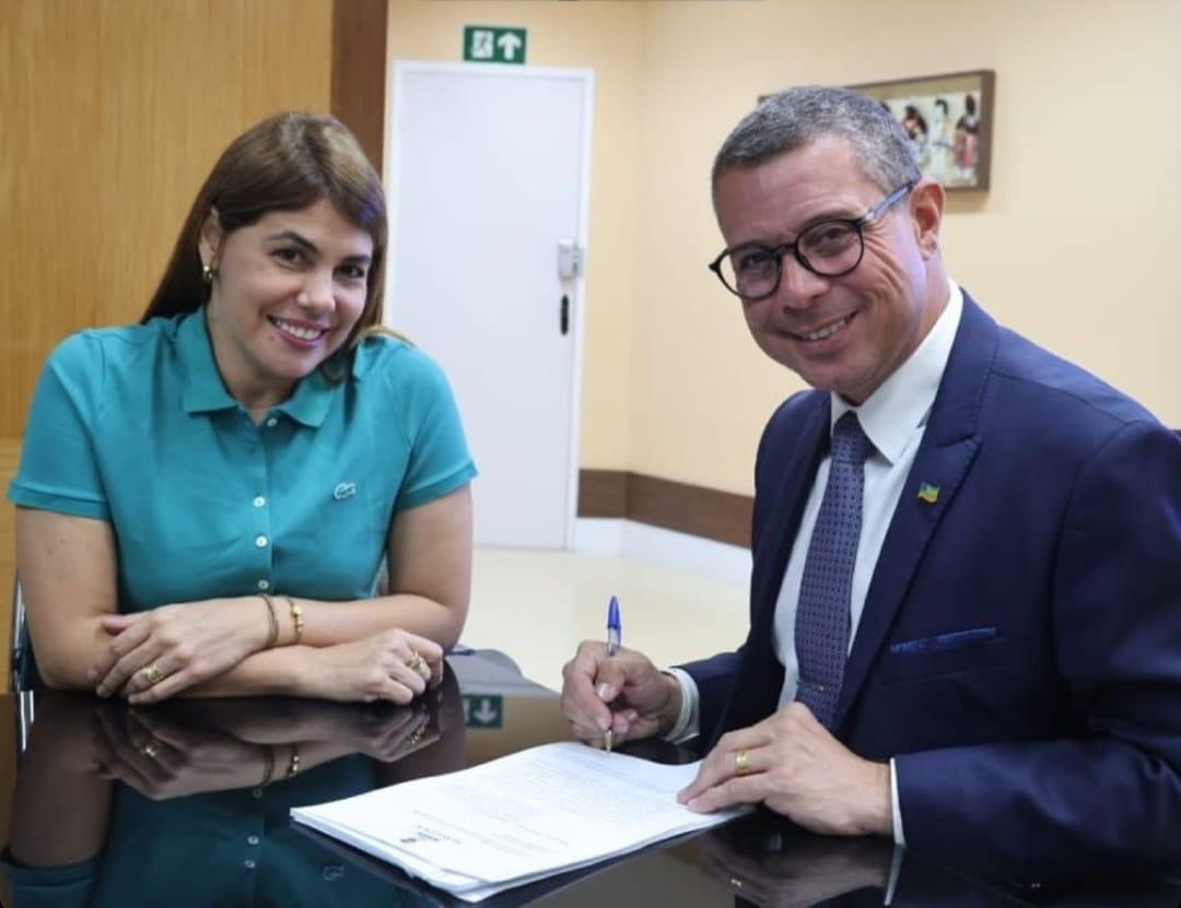 Após solicitação do CRESS-SE, governador assina Lei Estadual do SUAS para aprovação na Alese
