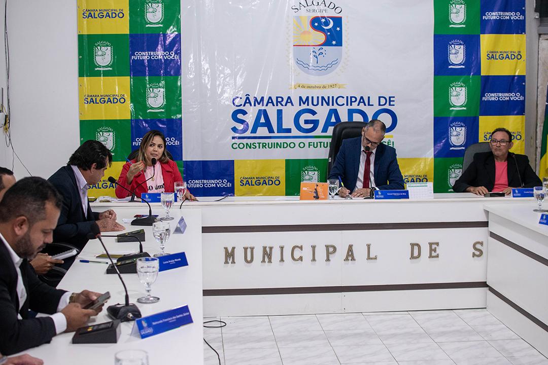 Central do Cidadão da Câmara de Salgado beneficia mais de 50 cidadãos em menos de dois meses