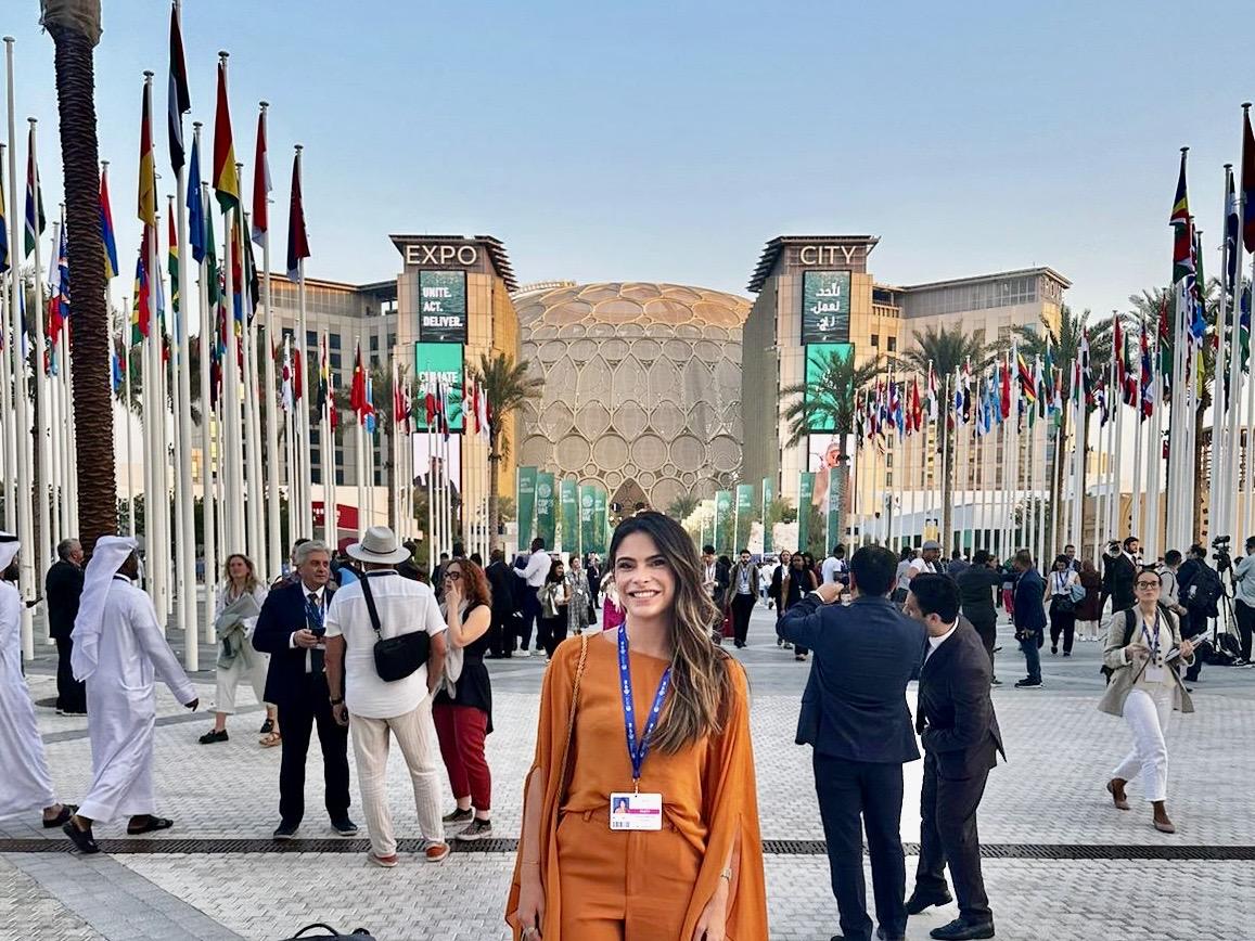Deputada Yandra Moura participa da COP 28 e busca exemplos de soluções inteligentes para Aracaju