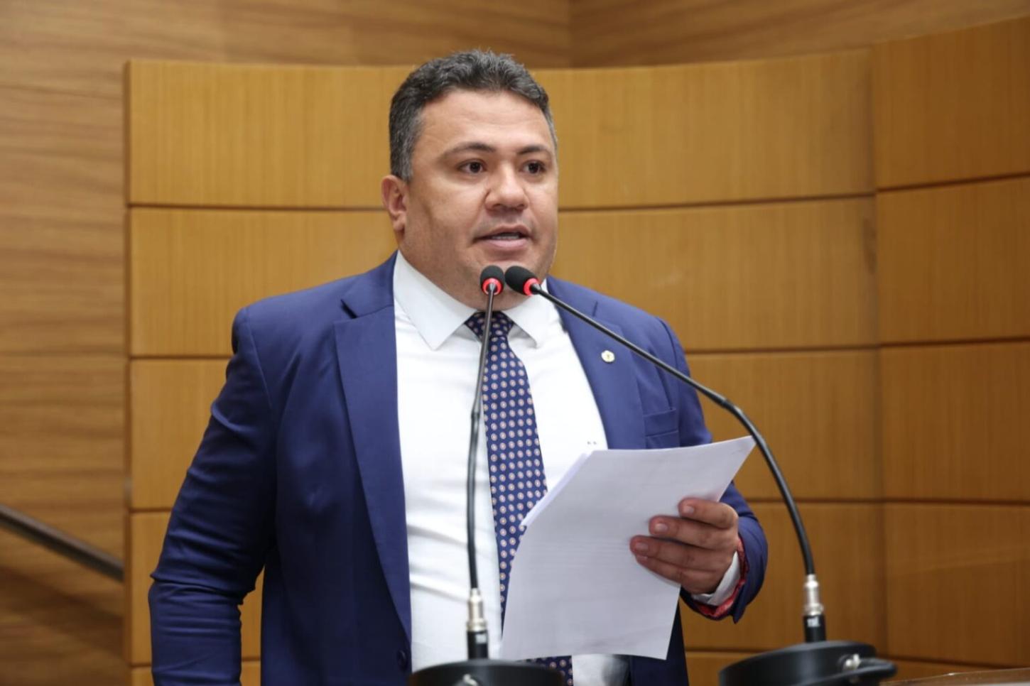 Deputado solicita suspensão das taxas de água em 3 comunidades de Tobias Barreto