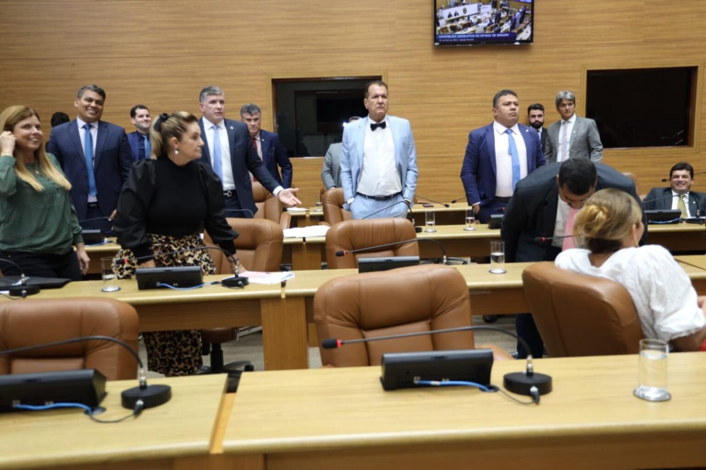 Deputados votam últimos projetos do ano na próxima quinta-feira, dia 21