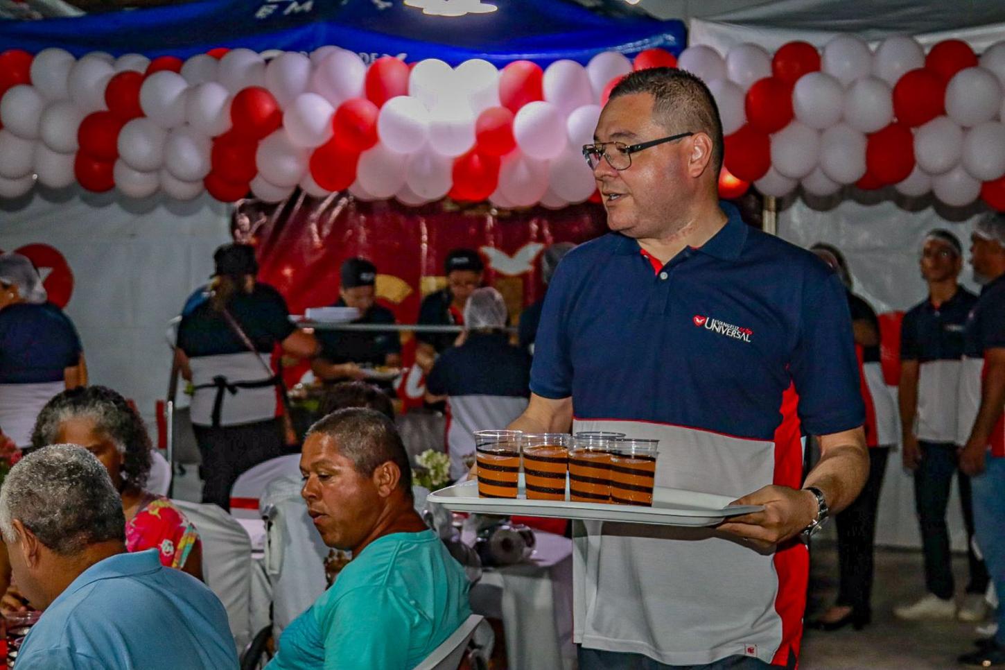 Eduardo Lima participa de Natal Solidário no Abrigo Freitas Brandão