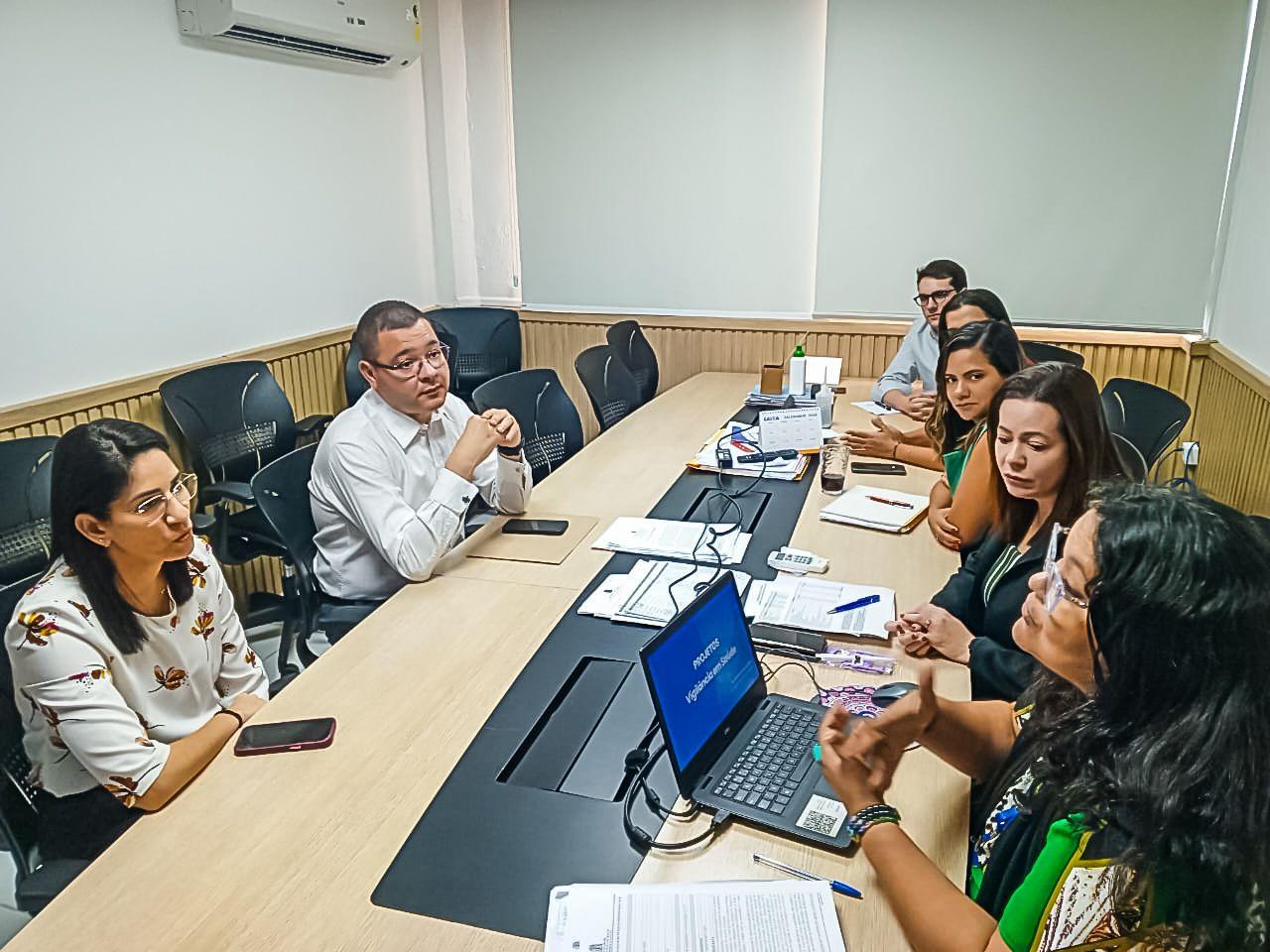 Eduardo Lima pretende zerar fila de espera para consultas neuropediátricas com verba
