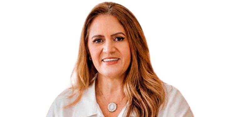 Enid de Dona Lica alcança 30,3% nas Pesquisas em Itabi para 2024