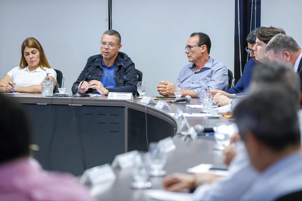 Fábio Mitidieri reúne secretariado, avalia o primeiro ano de governo e planeja os passos  para 2024