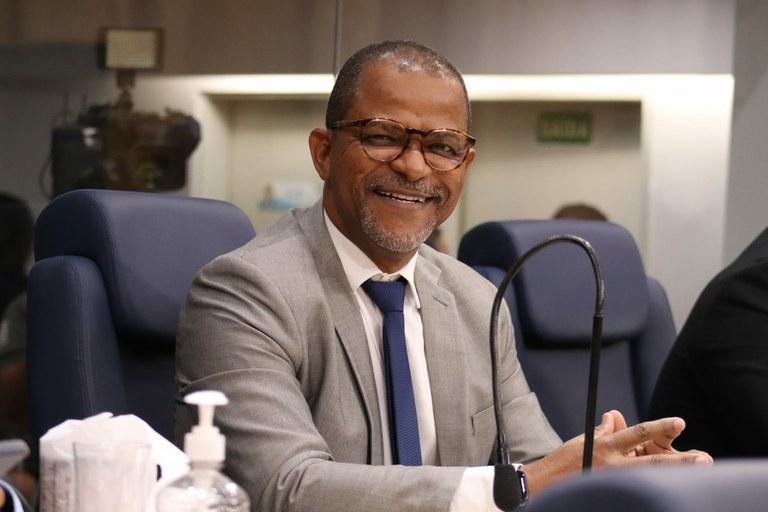 Mandato do vereador Bittencourt oficializa repasse de emendas parlamentares para duas instituições sociais