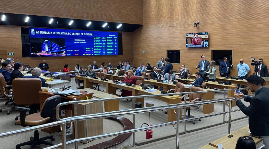 PL que garante mais autonomia financeira e jurídica à Secretaria de Políticas para as Mulheres é aprovado na Alese