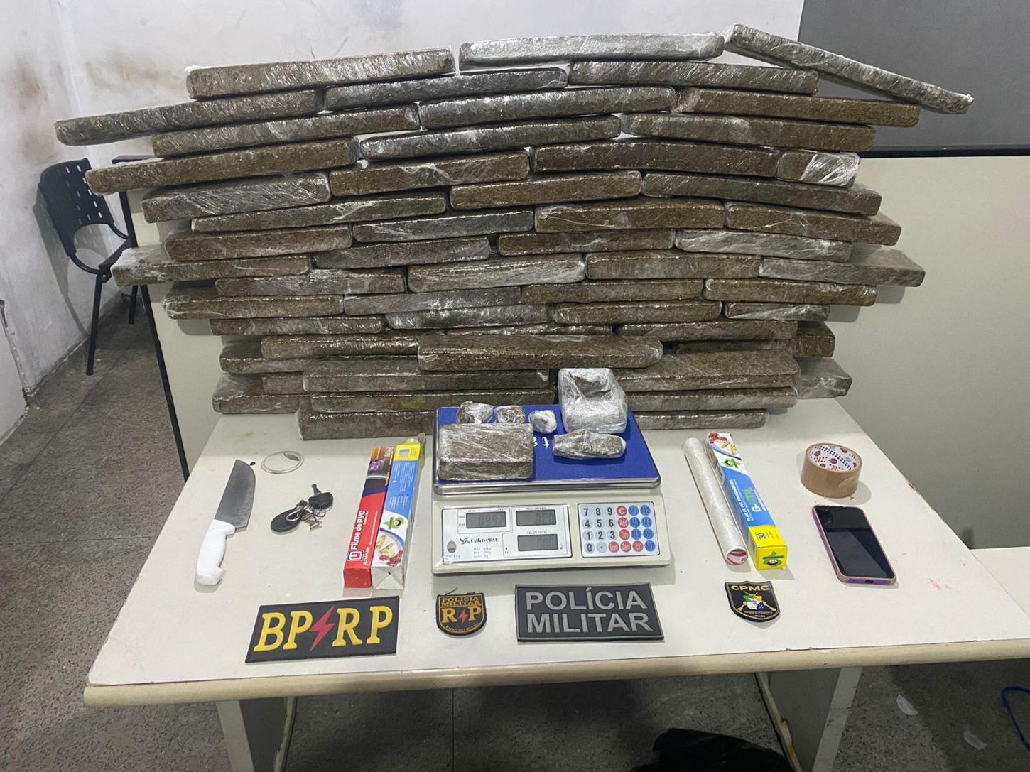 PM apreende 65kg de maconha em Nossa Senhora do Socorro
