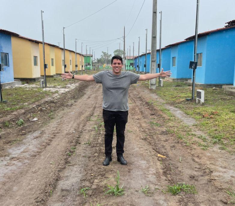 Prefeito de Muribeca anuncia doação de 548 lotes residenciais