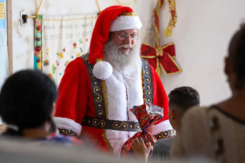 Projeto Estrelas do Bem ilumina o Natal de mais de 200 crianças em Aracaju