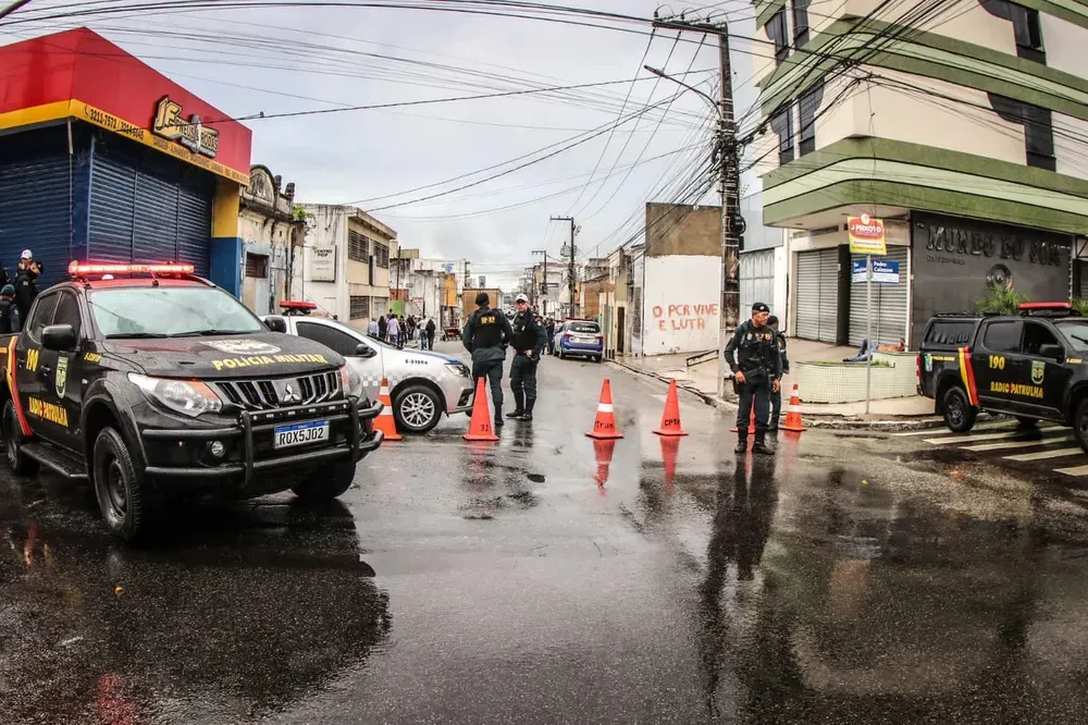 Reintegração de posse ocorre no prédio de antiga delegacia no Centro