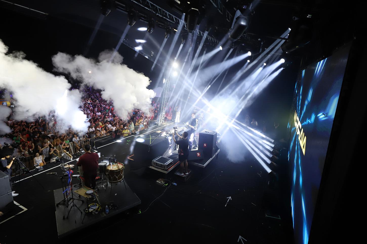 Réveillon 2024: DJs prometem animar o público abrindo os dois dias