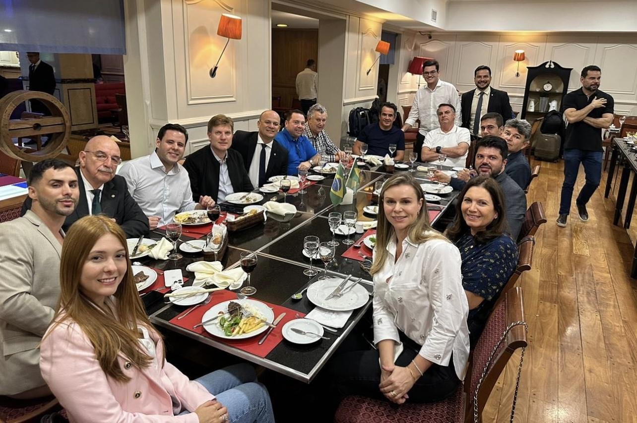 Rodrigo Valadares é o único deputado federal de Sergipe na comitiva de Bolsonaro para posse de Milei