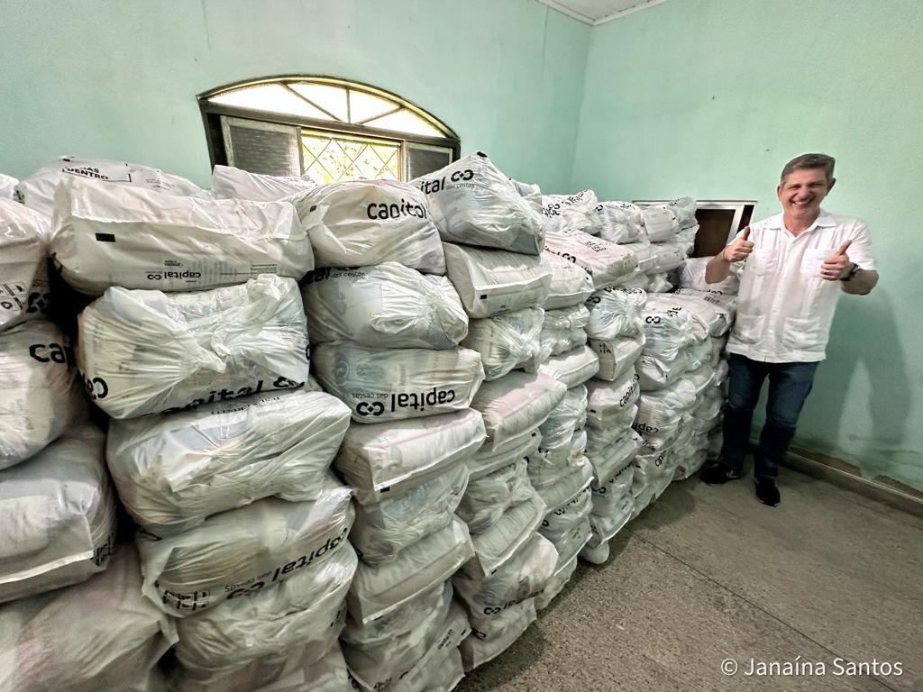 Rogério Carvalho promove grande ação social com entrega de mais de 4500 cestas básicas e brinquedos