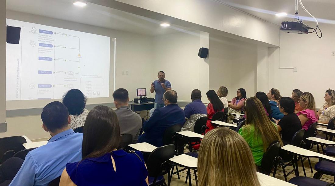 Saúde discute implementação do piso nacional da enfermagem junto à rede filantrópica de Sergipe
