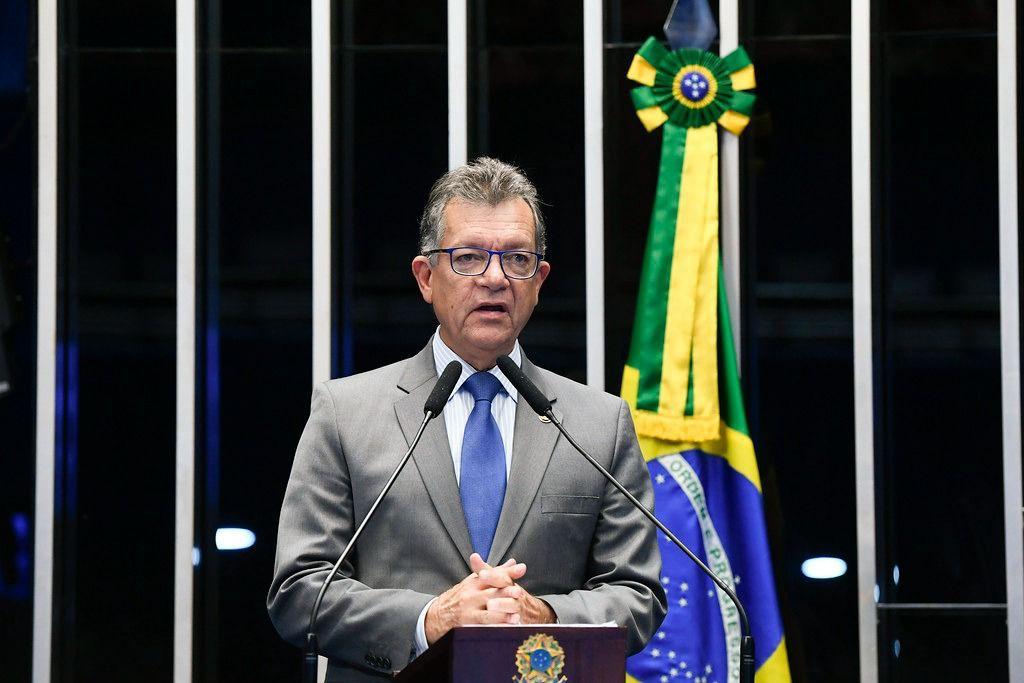 Senador Laércio Oliveira anuncia a liberação de R$ 20 milhões para o Programa Primeiro Emprego