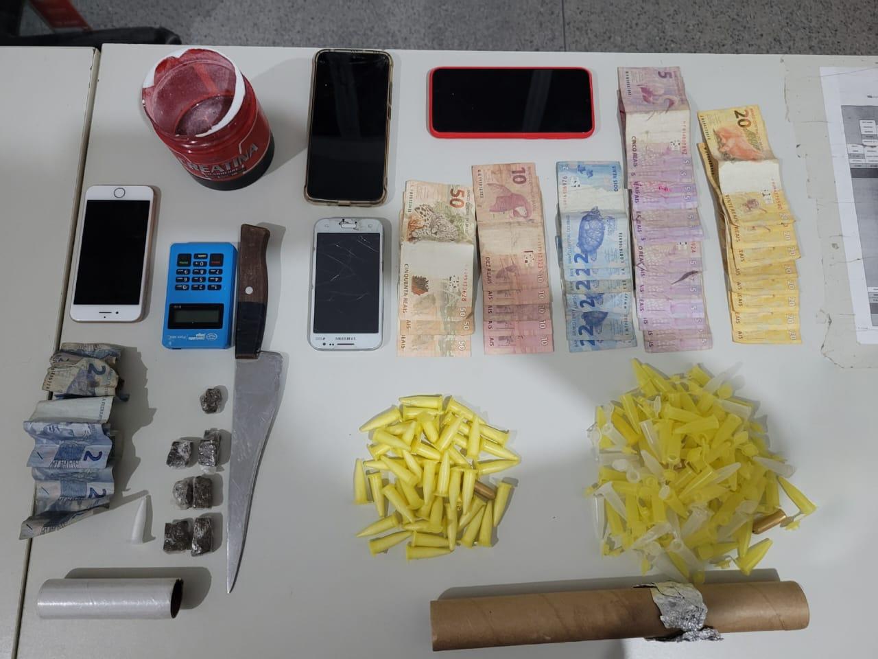Três homens são pesos por tráfico de drogas e roubo a supermercado