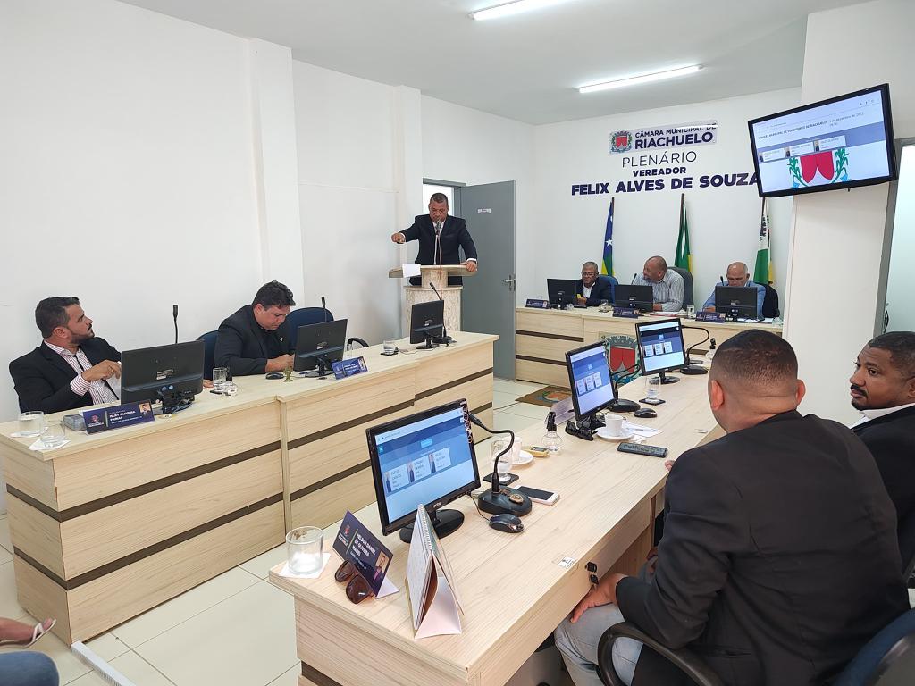 Vereador toma posse na Câmara Municipal de Riachuelo