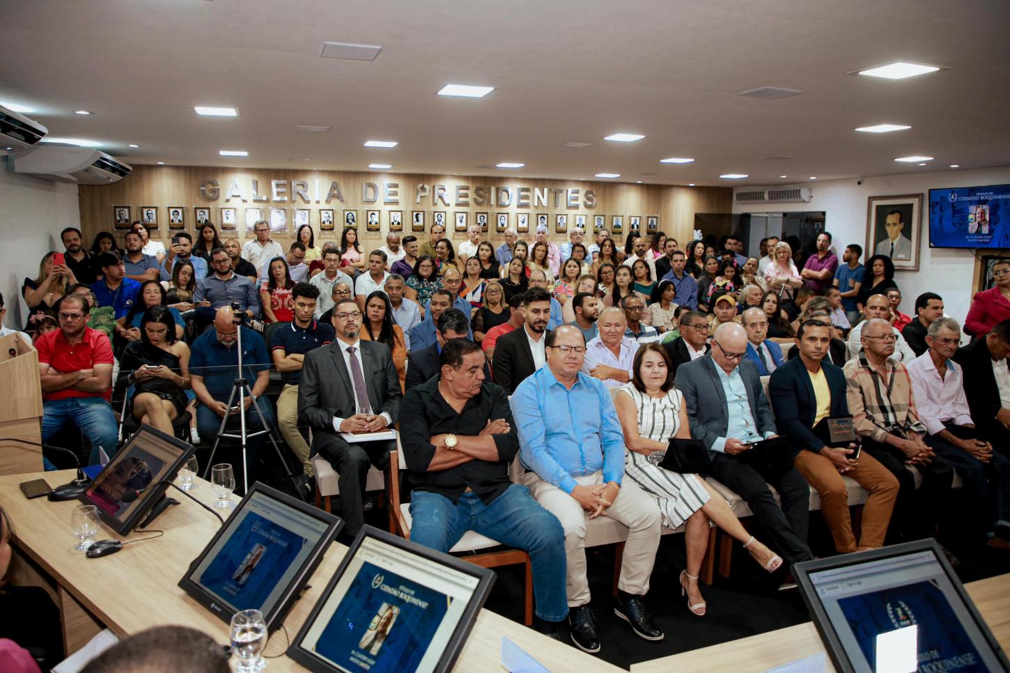 Vêreadores de Boquim entregam títulos de Cidadão Honorário