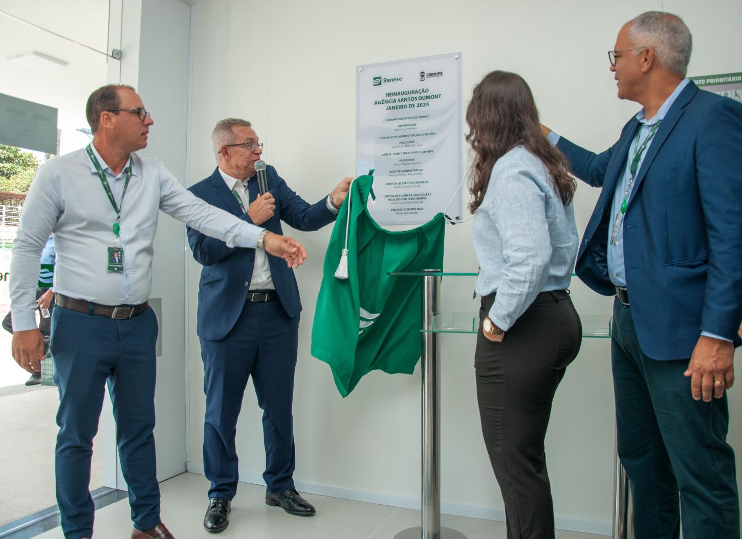 Agência do Banese no Santos Dumont é entregue à população após melhorias