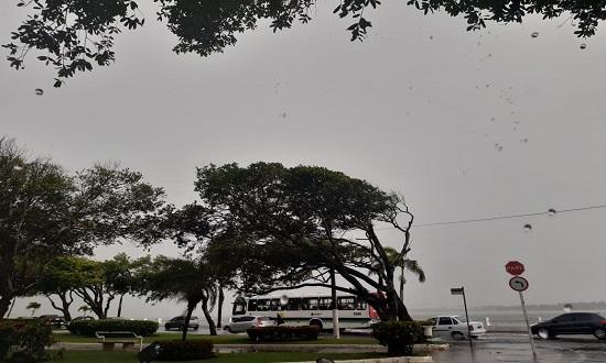 Chuva intensa e com raios atinge Nossa Senhora da Glória, Porto da Folha, Simão Dias e Monte Alegre