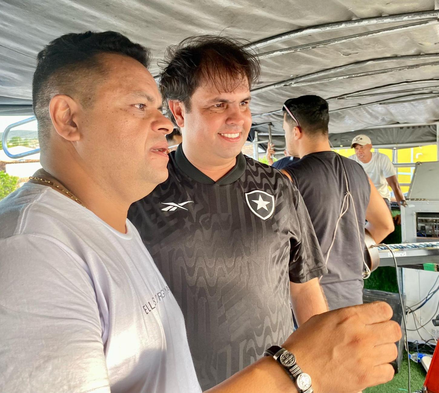 Com apoio de Mário de Mi Fontes, esquenta do Réveillon é realizado em Tanque Novo