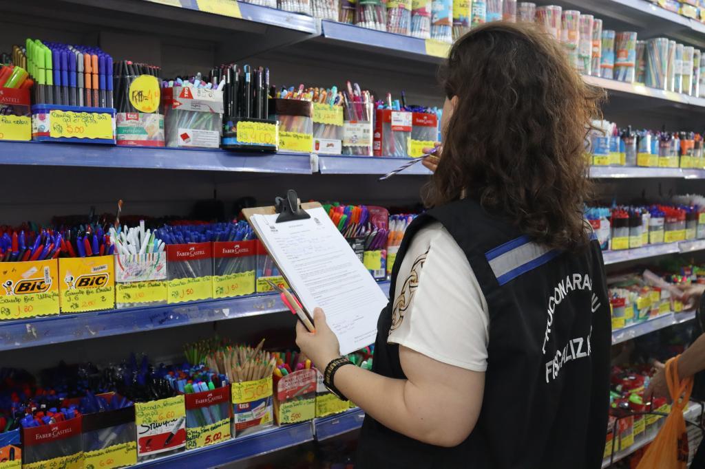 Confira os itens de materiais escolares que não podem ser solicitados