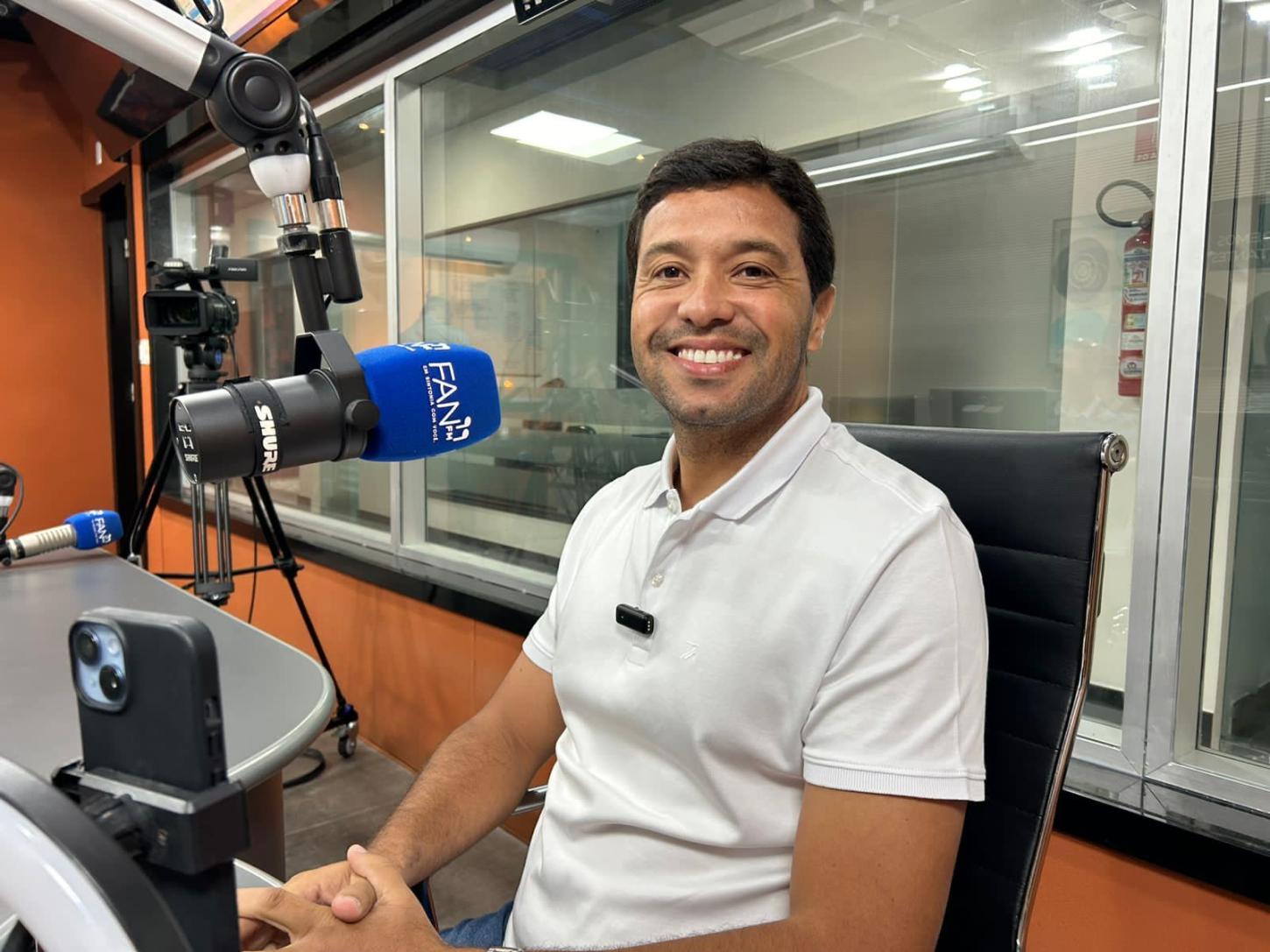 Duílio diz que gestão de Salgado é desencontrada e que copia programas idealizados por ele