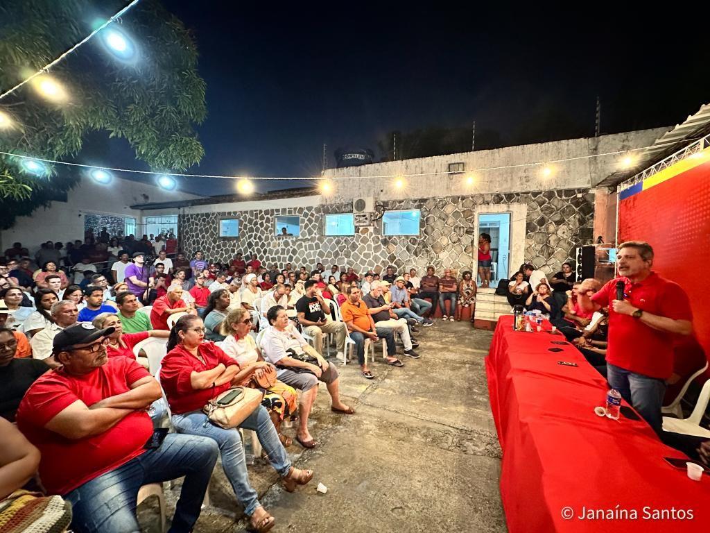 Em reunião com militantes do PT, Rogério conclama luta por mudanças e analisa conjuntura política