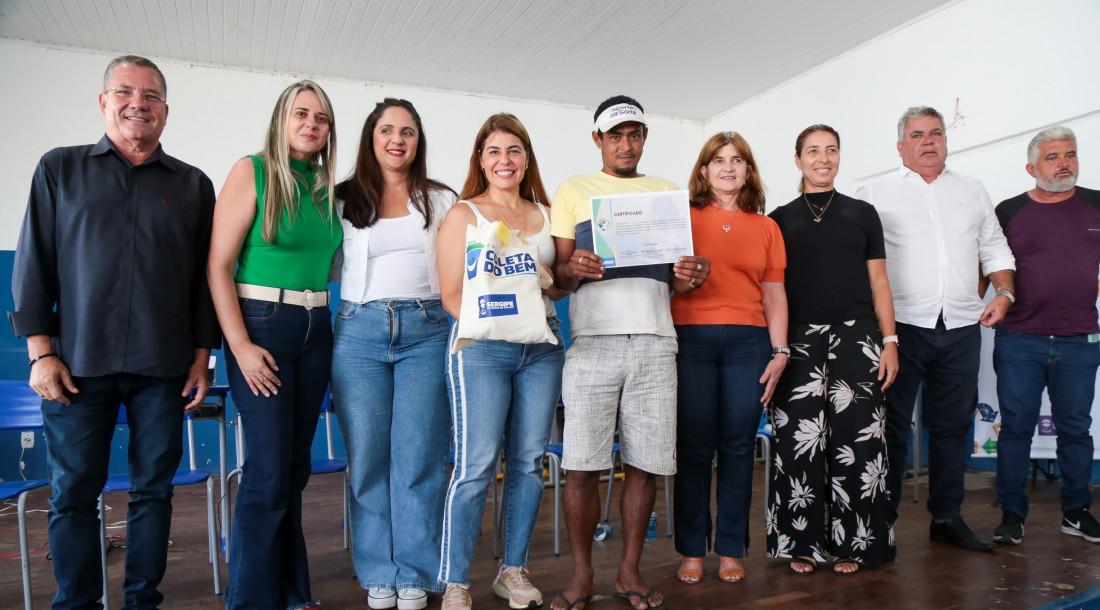 Governo do Estado lança projeto ‘Coleta do Bem’ e entrega EPIs a catadores que atuarão no Verão Sergipe