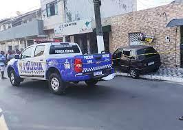Homem é morto a tiros por dois homens enquanto trafegava pelo conjunto João Alves