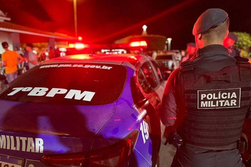 Homem é preso após invadir a casa da ex-esposa e quebrar objetos na presença de três filhos em Lagarto