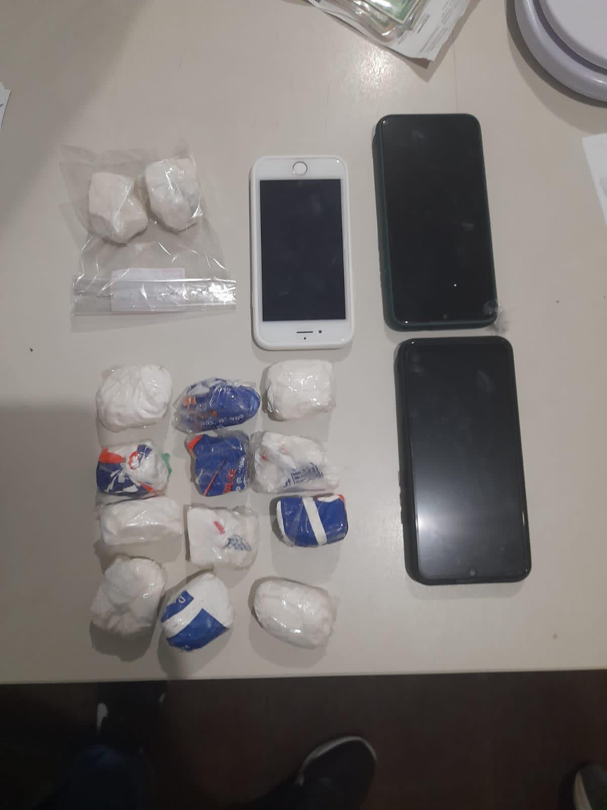 Polícia Civil flagra suspeitos de tráfico de drogas em Estância