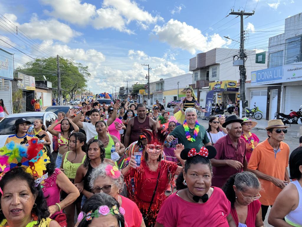 2º CarnaSejesp leva lazer e diversão para o bairro Bugio em Aracaju