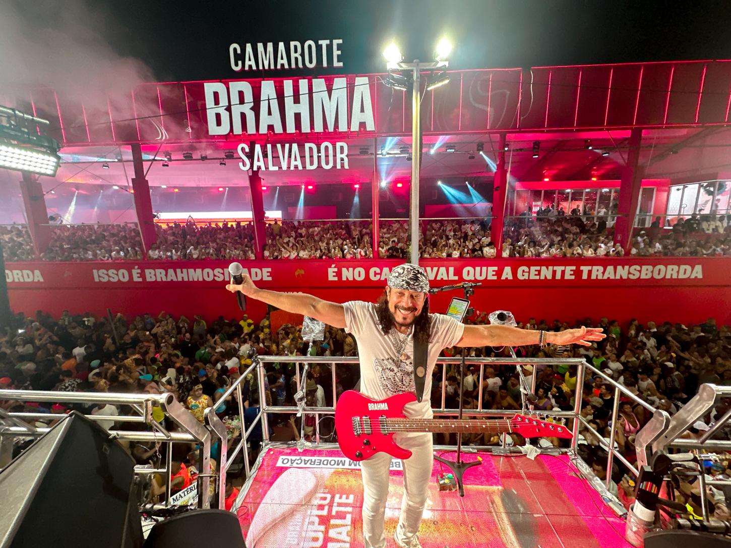Bell Marques comemora 10 anos de carreira solo no carnaval de Salvador