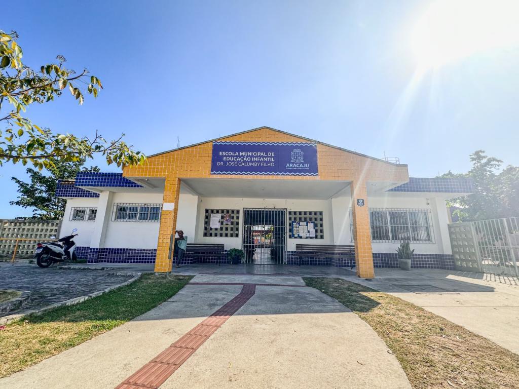 Escolas municipais de Aracaju iniciam ano letivo nesta segunda
