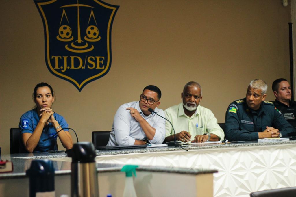 Prefeitura alinha apoio logístico para jogo entre Bangu e Flamengo na Arena Batistão