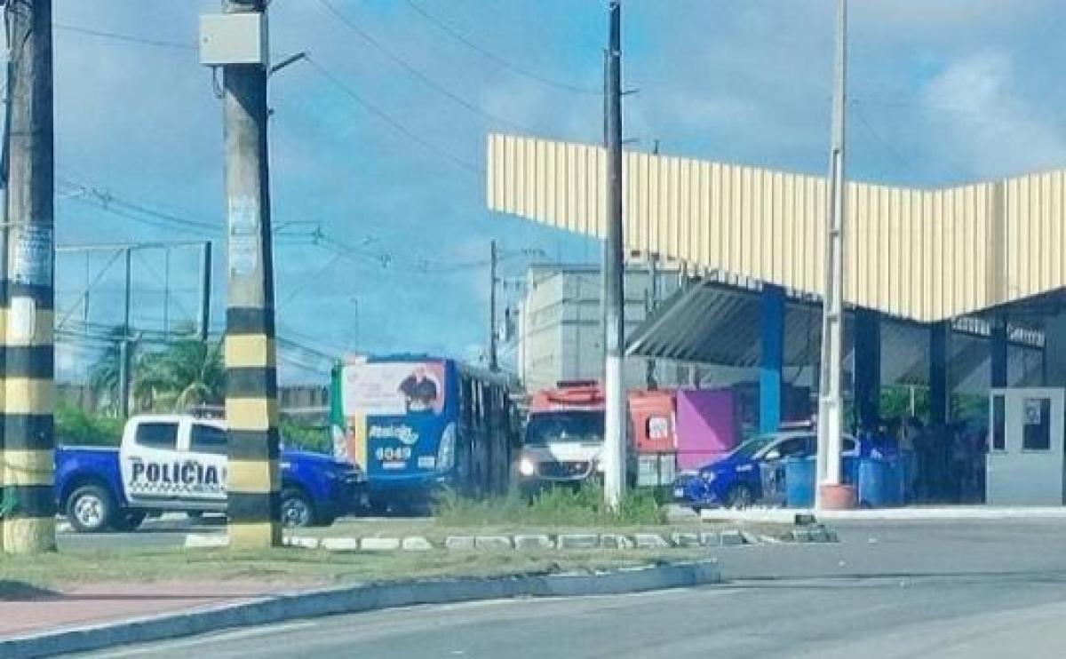 Torcidas organizadas entram em confronto e provocam violência em Aracaju
