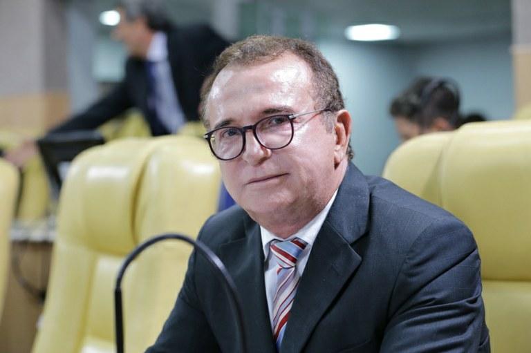 Zezinho do Bugio perde o mandato e Dr. Gonzaga retorna à Câmara de Aracaju